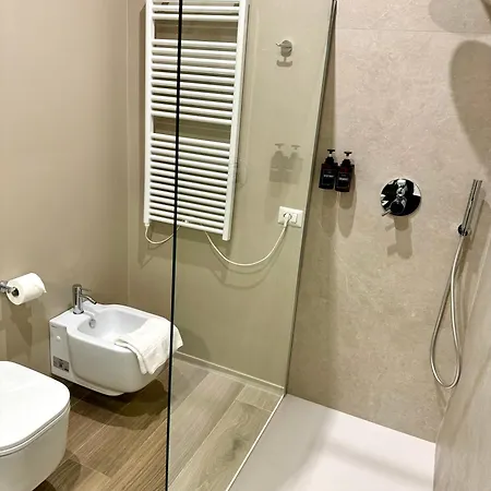 게스트하우스 Dimora Fralu