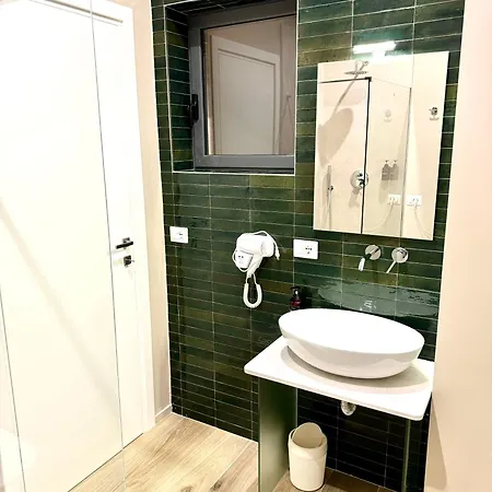 Dimora Fralu 3* Бари